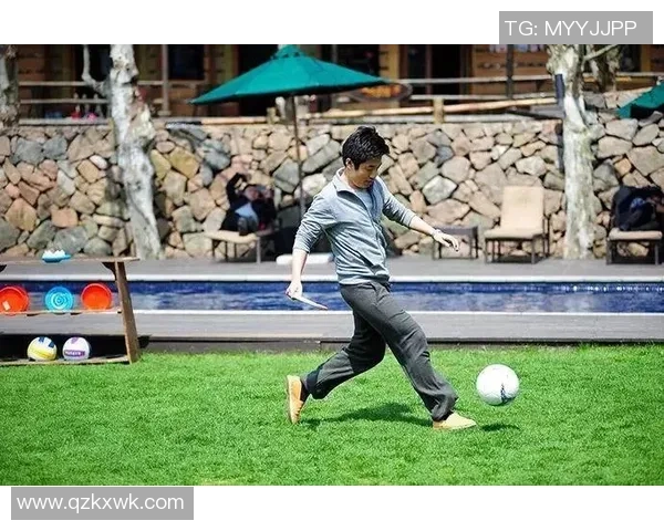 足球巨星伤疤背后的血泪与荣耀故事揭示拼搏真相